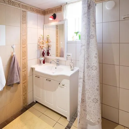 Guest house Muru *